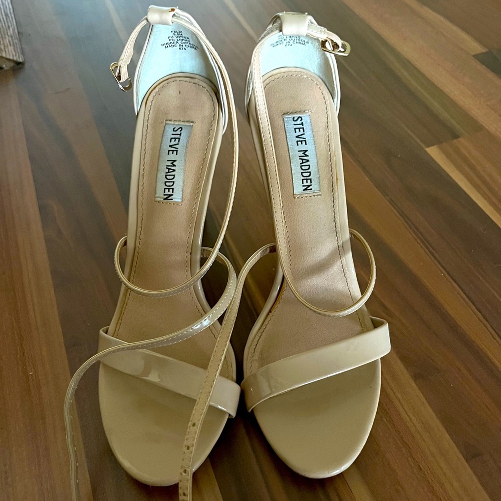 Steven Madden Nude Heels